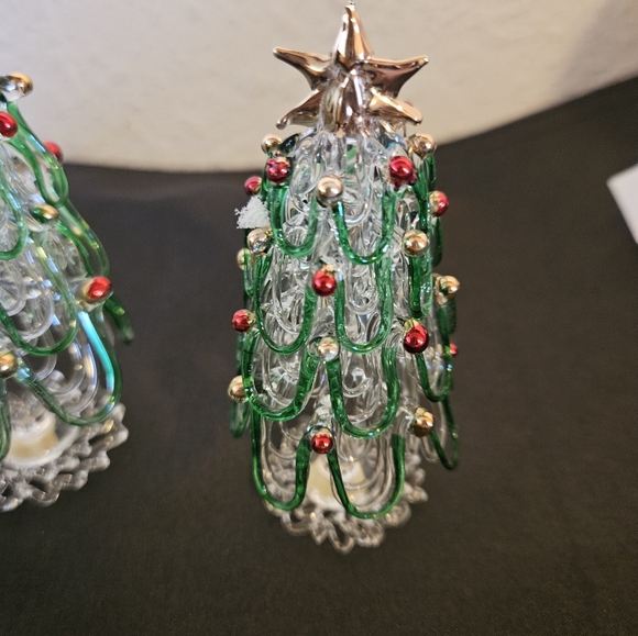 Vintage Blown Glass Spun Christmas Tree set of 3 with  a Gold star on top. - Picture 4 of 10
